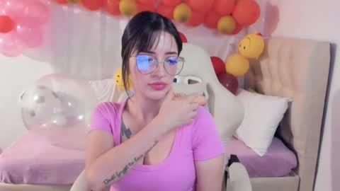 Snapshot of ana_ruuh chatting on 03-09-25, 12:10 Im anna but you can call me as you want online show from 03-09-25, 12:10