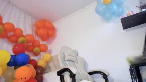 Snapshot of ana_ruuh chatting on 03-09-25, 03:11 Im anna but you can call me as you want online show from 03-09-25, 03:11