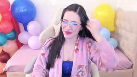 Im anna but you can call me as you want online show from 06-05-26, 11:21