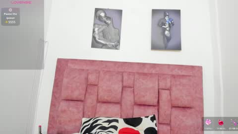 Snapshot of ana_starr chatting on 02-25-25, 10:18 Ana online show from 02-25-25, 10:18