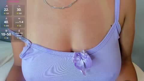 Snapshot of ana_starr chatting on 09-23-25, 10:46 Ana online show from 09-23-25, 10:46