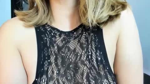 Snapshot of ana_starr chatting on 01-07-26, 01:08 Ana online show from 01-07-26, 01:08