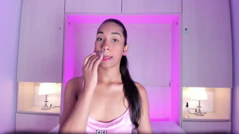 anaacollins_ online show from 03-27-26, 12:05