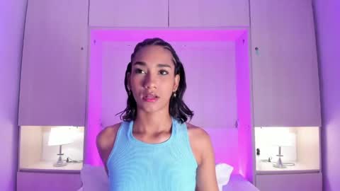 anaacollins_ online show from 05-21-26, 12:01