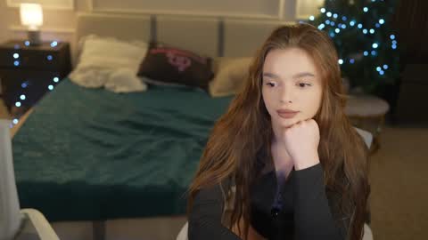 Snapshot of anabel054 chatting on 12-16-25, 08:47 Anabel Kira Zlata Kira Elice Lana Dominika Sofy Kaila Bridget online show from 12-16-25, 08:47