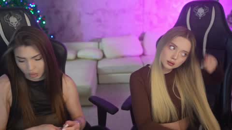 Snapshot of anabel054 chatting on 12-18-25, 09:04 Anabel Kira Zlata Kira Elice Lana Dominika Sofy Kaila Bridget online show from 12-18-25, 09:04