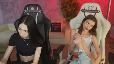 Snapshot of anabel054 chatting on 06-04-26, 02:45 Anabel Kira Zlata Kira Elice Lana Dominika Sofy Kaila Bridget online show from 06-04-26, 02:45