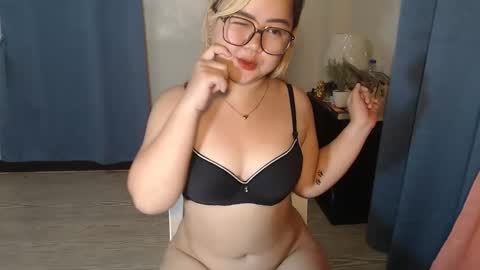 anabelle_pinayx online show from 03-06-26, 11:28