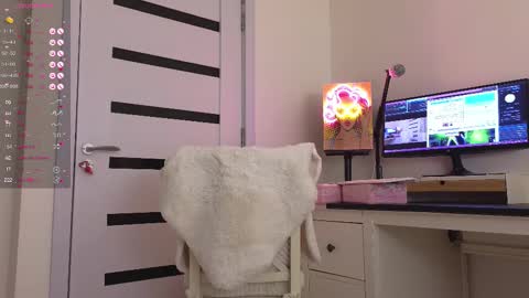 Annie  online show from 03-11-25, 03:02