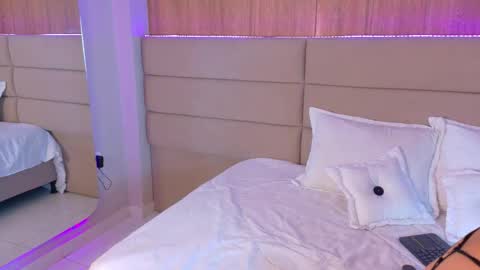 Snapshot of anabelleray chatting on 09-24-25, 07:39 anabelleray online show from 09-24-25, 07:39