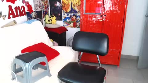 Snapshot of anabellered chatting on 07-19-26, 05:11 Ana online show from 07-19-26, 05:11