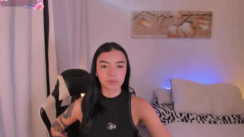Snapshot of anabelwolf chatting on 05-24-26, 07:30 ANABEL WOLF online show from 05-24-26, 07:30