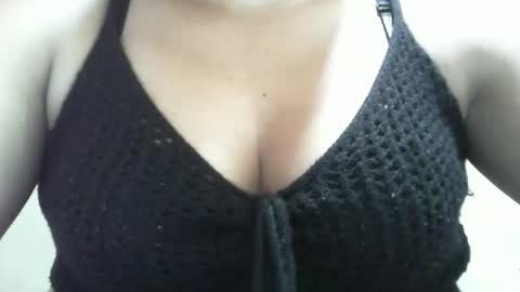 Snapshot of anacarada chatting on 12-20-25, 12:12 anacarada online show from 12-20-25, 12:12