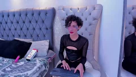 Snapshot of anaciet_evans chatting on 04-19-26, 04:01 Anaciet Evans online show from 04-19-26, 04:01