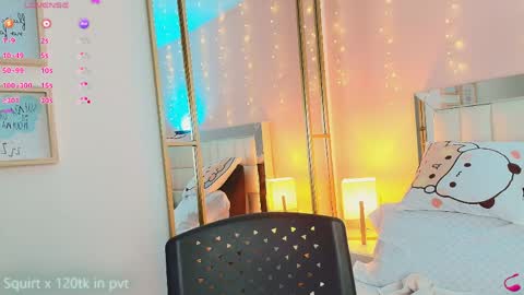 Snapshot of anahi_maite chatting on 05-21-26, 07:10 Anahi online show from 05-21-26, 07:10