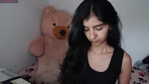 Anahi Browns online show from 02-19-26, 06:15