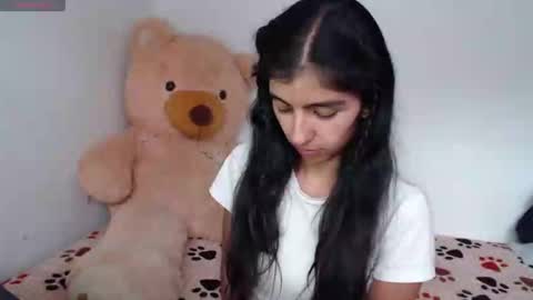 Anahi Browns online show from 02-20-26, 08:53