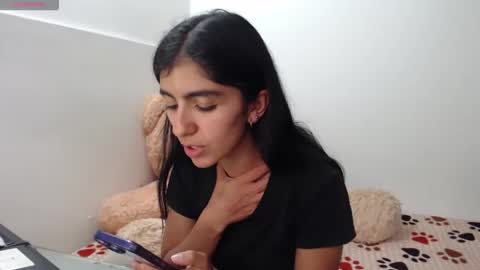 Anahi Browns online show from 03-27-26, 08:08