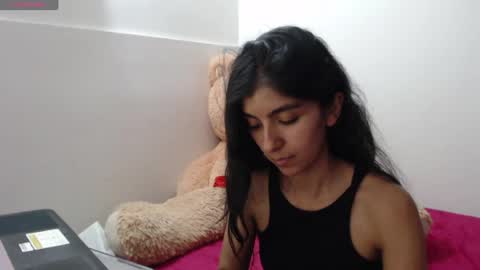 Anahi Browns online show from 06-30-26, 10:00
