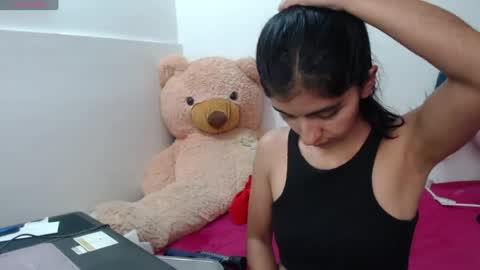 Anahi Browns online show from 07-21-26, 05:59