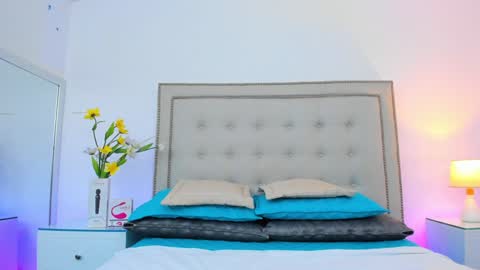 Snapshot of anahirivera chatting on 01-10-25, 12:04 Anahi Rivera online show from 01-10-25, 12:04