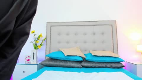 Snapshot of anahirivera chatting on 01-17-25, 11:59 Anahi Rivera online show from 01-17-25, 11:59