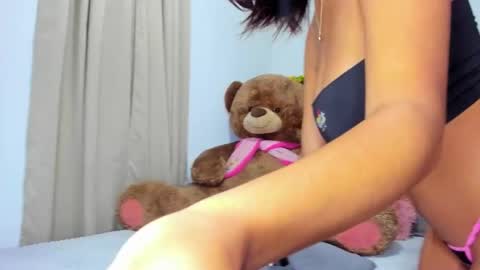 Snapshot of anahirivera chatting on 10-08-25, 10:35 Anahi Rivera online show from 10-08-25, 10:35