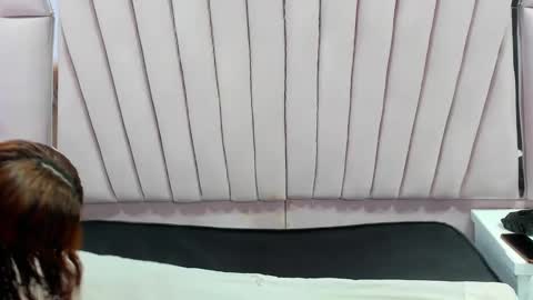 AbbyAndAntonela online show from 01-03-25, 12:41