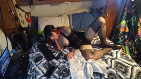 analslut4u2fuck69 online show from 10-06-25, 09:45