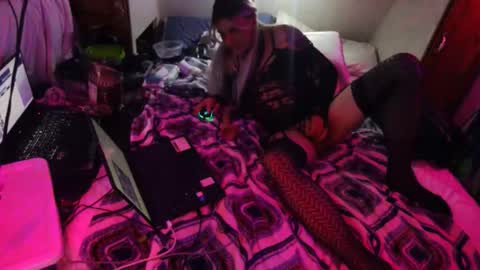 Snapshot of analslut4u2fuck69 chatting on 04-26-26, 12:25 analslut4u2fuck69 online show from 04-26-26, 12:25