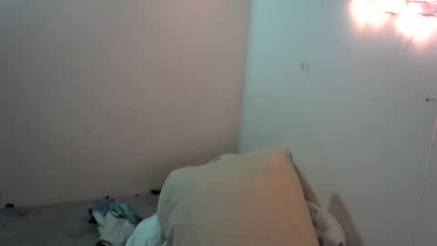 Snapshot of analwhore666 chatting on 12-13-24, 07:04 kinkylilanalslut online show from 12-13-24, 07:04