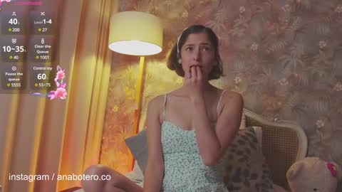 Snapshot of anam8 chatting on 12-04-24, 08:40 Ana Mara Botero online show from 12-04-24, 08:40