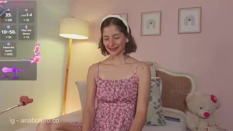 Snapshot of anam8 chatting on 03-05-25, 01:10 Ana Mara Botero online show from 03-05-25, 01:10