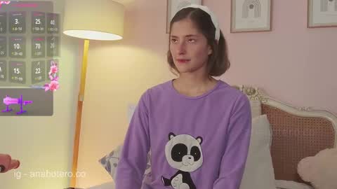 Snapshot of anam8 chatting on 03-05-25, 08:10 Ana Mara Botero online show from 03-05-25, 08:10