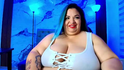 Snapshot of anamariiarios chatting on 04-21-26, 08:01 Ana Maria online show from 04-21-26, 08:01