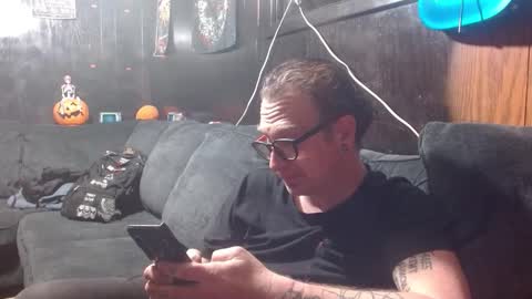 Snapshot of anarchistofnihil chatting on 02-15-26, 01:41 anarchistofnihil online show from 02-15-26, 01:41