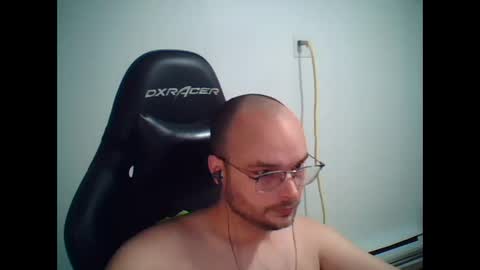 anarchyy1994 online show from 02-11-26, 09:47