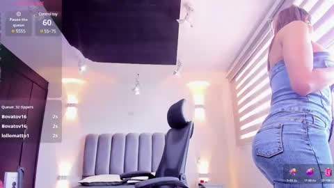 Snapshot of anaruiz1_ chatting on 03-01-25, 04:00 ana online show from 03-01-25, 04:00