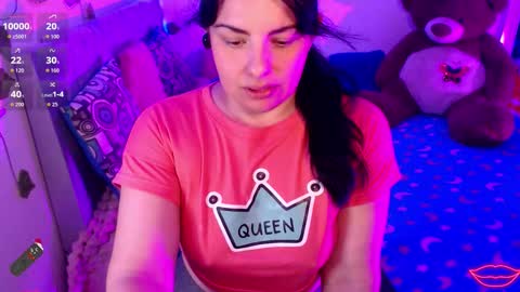 Snapshot of anaspark chatting on 10-17-25, 02:52 Ana online show from 10-17-25, 02:52