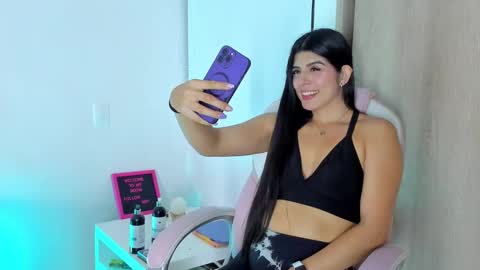 Anastacia online show from 02-06-25, 01:16