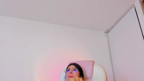 Anastacia online show from 03-19-26, 01:53