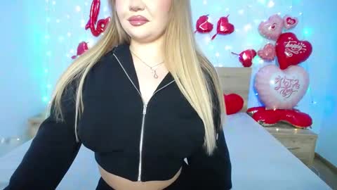 anastacyyellig online show from 02-08-25, 02:36