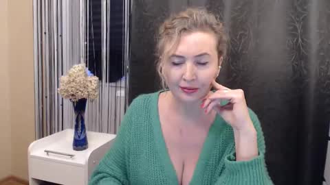 anastasia_blue_ online show from 12-22-25, 12:24