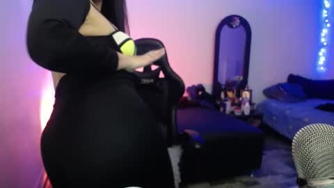 Snapshot of anastasiabasst__ chatting on 02-12-25, 06:51 Jennyfer.... but u can say me Anastasia online show from 02-12-25, 06:51