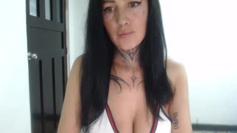 Snapshot of anasweet_69 chatting on 12-13-25, 11:21 ANA online show from 12-13-25, 11:21