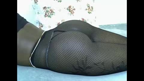 Snapshot of ancient_12 chatting on 10-06-25, 09:23 nelly online show from 10-06-25, 09:23