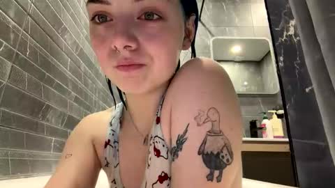 AnmiXHot online show from 04-12-26, 12:10