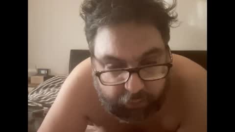 tik toker hot or boring online show from 01-10-25, 10:50