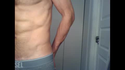 Snapshot of and_andys chatting on 10-08-25, 09:29 and_andys online show from 10-08-25, 09:29