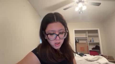 Snapshot of anditspinkxo chatting on 06-12-26, 09:03 anditspinkxo online show from 06-12-26, 09:03